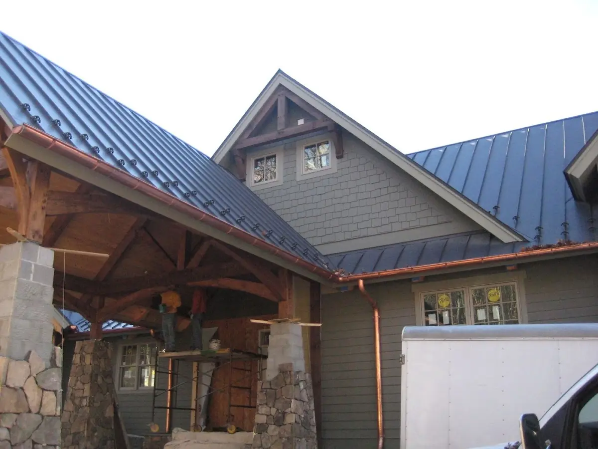 Craftsman Roofing team delivering quality roofing work in Glenarden